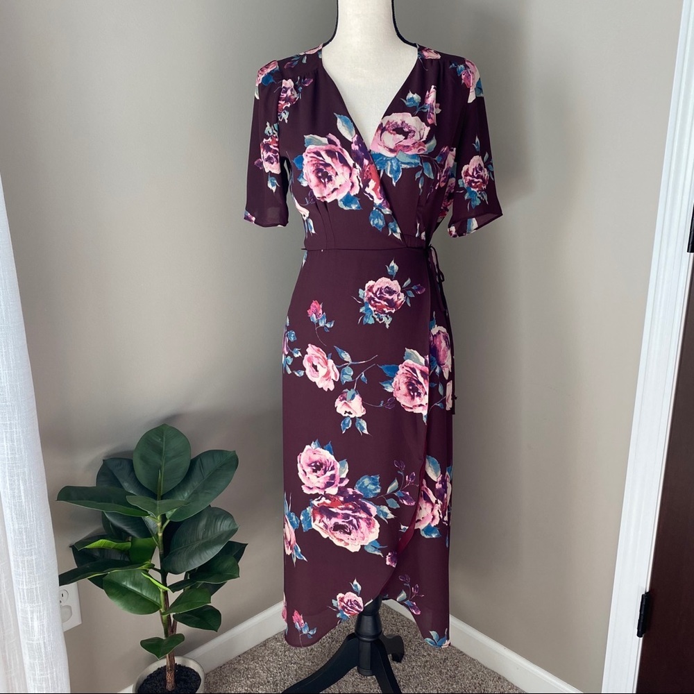 Everly Floral Wrap Dress Maroon Size Small